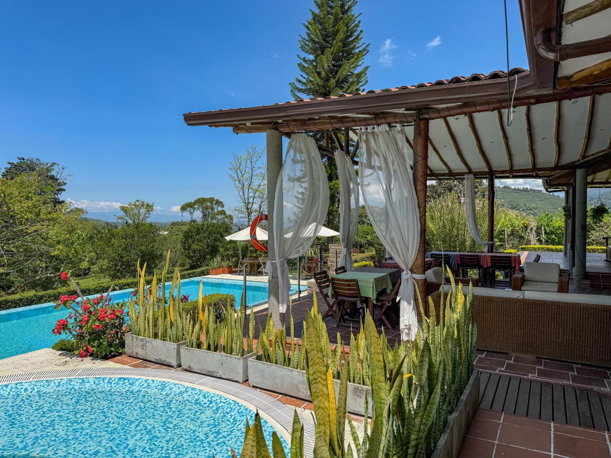 Finca Del Cafe - Casa Typica Санта-Роса-де-Кабаль Экстерьер фото